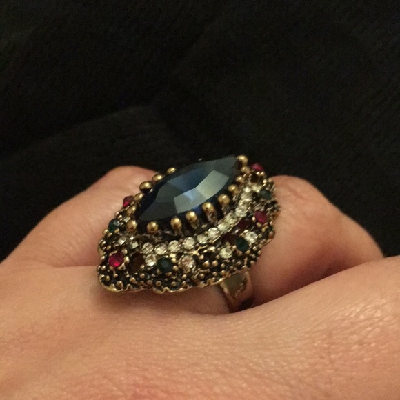 Sultan ring, size 7 but adjustable 🤗 - Picture 3 of 5